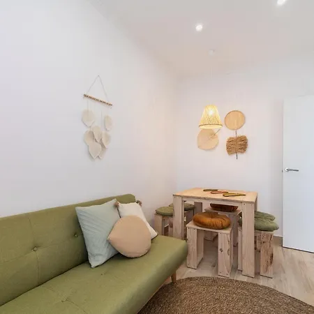 Apartment Renew Yourself At An Unvarnished Hideaway