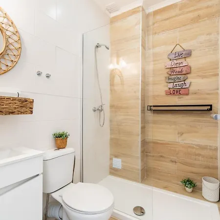 Renew Yourself At An Unvarnished Hideaway * Lisbona